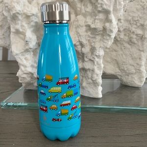 Manna child thermos. Excellent condition. One size.